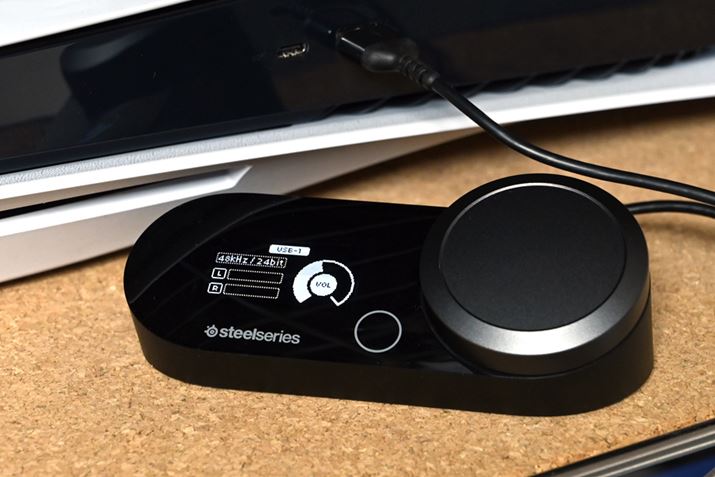 PlayStation 5ƂUSBP[u1{Őڑ邱ƂłAP[u̎񂵂͂Ȃ肵₷Ȃ