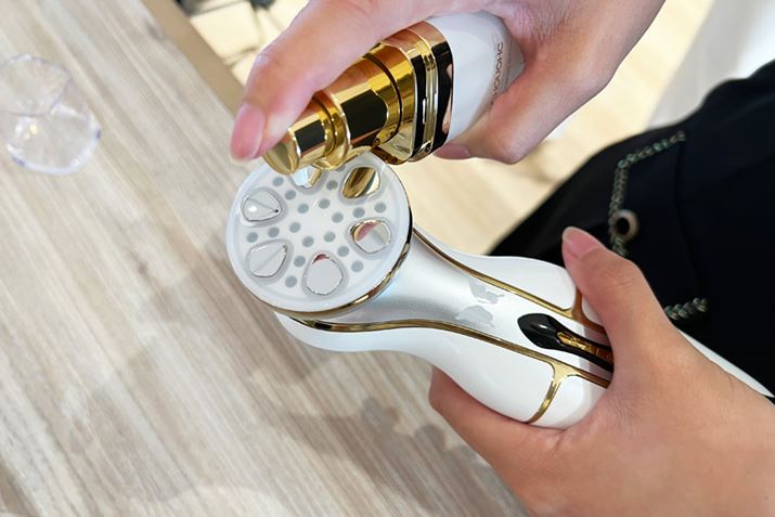 uMORPHO SERUMvuMORPHO GELvǂA1̃PAɎgpʂ2vbVx