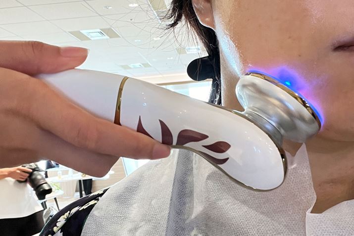 ̉tFCXCɉĎ̌܂ňړAɁẢʂč܂ŉ܂BāA玨܂ŁAO̒[玨܂ŁA@̘e炱߂݂܂łƂ悤ɁA3̃CȂAт甯̐ۂɌĈړB̓̍AEōs܂