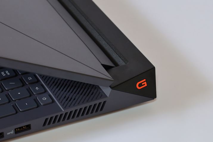 f̃Q[~Om[gPĆAfBXvC̃qWЂ̃fɔׂďOɂ̂BɂÃp[czuœKAꂽp\𔭊łƂBqWɂ̓IWFG}[NzuĂ܂