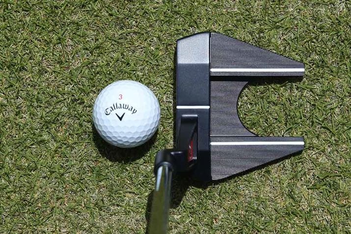 ̍LlbNזڂɎdグ邱ƂŁAtF[X̃Cɗ͉BȂ悤ɐ݌vĂ܂B̏ƂȂƂł́A\₷傫قȂĂ܂