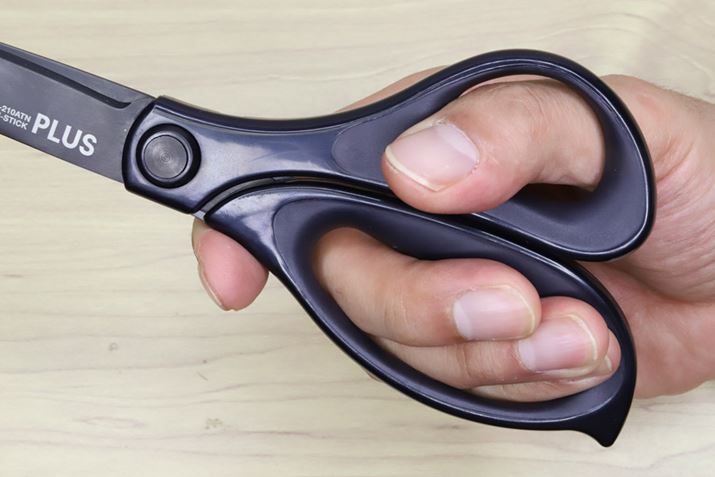 ^nhƁAK^t̏oɂJVin𑩂˂ڍj̑gݍ킹́AObƗ͂߂Đ؂Ă肵₷