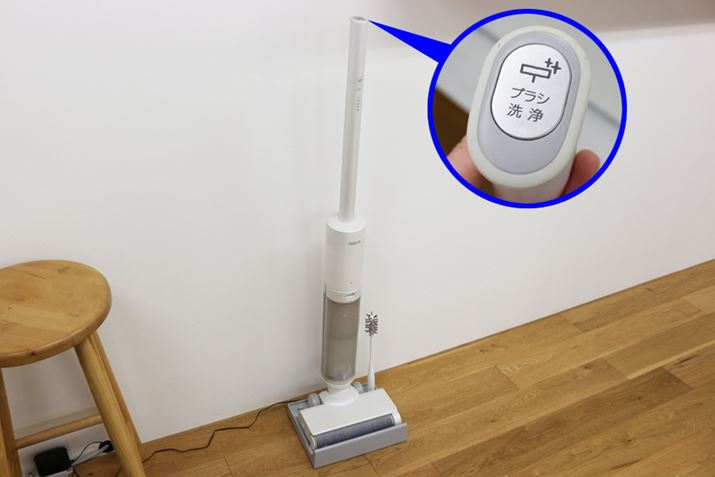 [dɖ{̂߂Anh㕔ɂuuV{^vƋ^N琅ȂuVOɉ]Đi̓QƁjB3Ԑ򂵂A{̂̏[dɐ؂ւ܂B[dɂ鎞Ԃ́A2.5