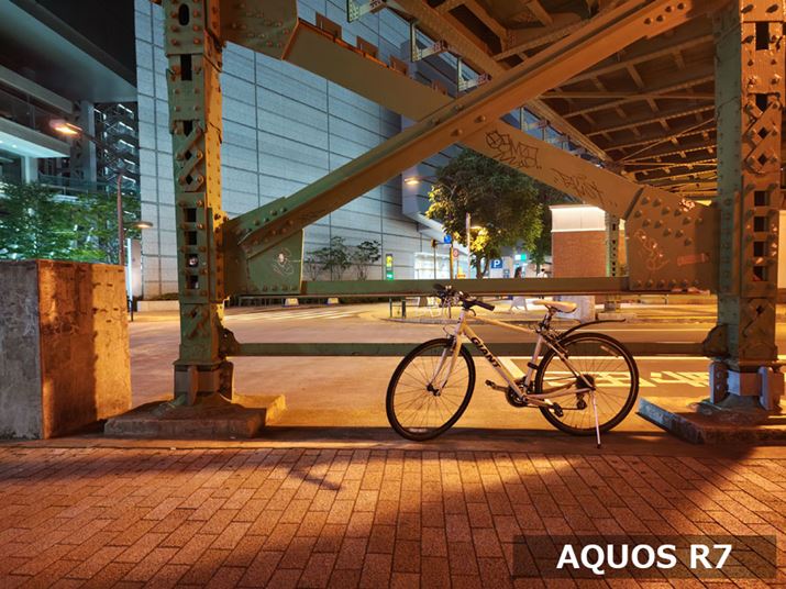 AQUOS R7AY[F1.0{AxFISO2368AVb^[Xs[hF1/33bAilFF1.9AzCgoXFI[gAI[gHDRFIBeʐ^i3968×2976A4.1MBj