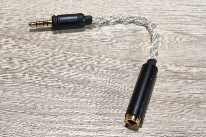 ShanlinguM0 ProvŃoXڑ̂ɕKvȕϊP[uuM0 Pro 3.5mm to 4.4mm oXA_v^v