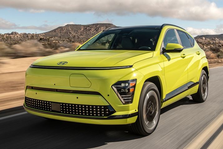 490kmȏ̍qiWLTPlEBdljA{[̂GNXeAȂCRW0.27Ƃꂽ͐\𔭊uKONA Electricv