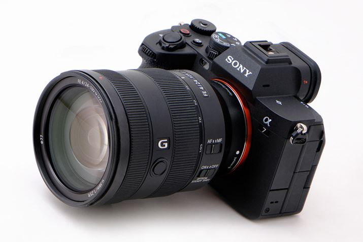 ̔r̃tTCŶق́A\j[̃tTCY~[XJu7 IVvŎBe܂BWY[YuFE 24-105mm F4 G OSSvƑgݍ킹Ă܂