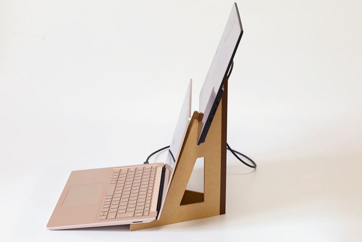 tBgNECp[\iRs[^Jj^[X^huWINF BINDERvgāAcɕׂĂ݂܂Bm[gp\R̉ɃoCfBXvCuXy[XȂĂAꂪΏc2ʂōƂł܂