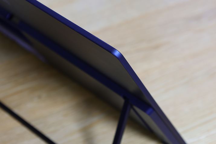 Ŕ4.8mm̃X{fBBXȃrWlXobOɂAm[gp\RƈꏏɎ܂肻ł