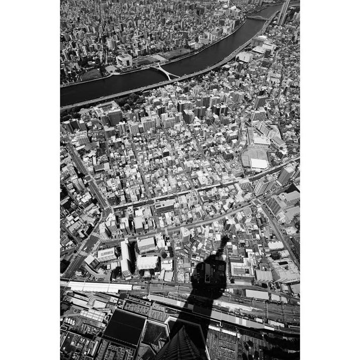 Lp[20mmŎBeBȂ_Ci~bNBuV]fbLv炳ɂƂɂuV]Lv̏iłBɌ̂͋cBc[̉eAቺBe܂7CAFE20-70mm F4 GA20mmAF5.6A1/500bAISO100AzCgoXFI[giWjANGCeBuX^CFX^_[hAsN`[GtFNgFnCRgXgmNBeʐ^i4000×6000A19.8MBj