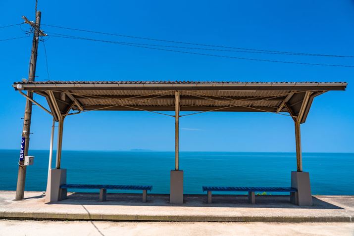 LC]łiwƂėLJRlE\]̉w