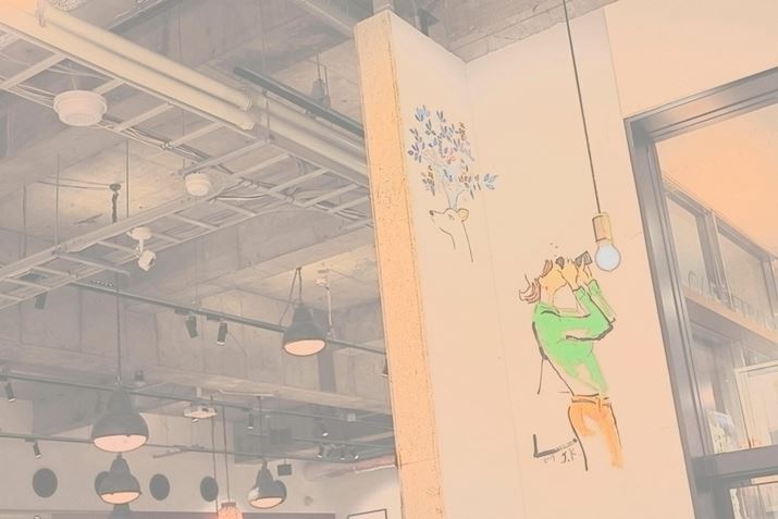 邲т͊όZ^[ɕ݂ȃJtFցBǂ̃CXg킢ȂƎvȂƃJƂAꂵR܂EOS R8ARF24-50mm F4.5-6.3 IS STMA50mmAF6.3A1/60bAISO3200A-0.3EVAzCgoXFI[gAsN`[X^CFI[gANGCeButB^[FʕBeʐ^i6000×4000A10.3MBj