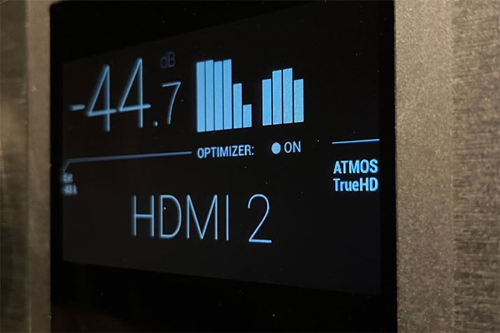 u[CAUltra HDu[CɎ^ꂽDolby AtmośA{IɃXXZpDolby TrueHDx[Xƍl܂Brbg[gAD̑Iłƌł傤BAVAvɓ͂Ă݂ƁAʐ^̂悤ɁuATMOS TrueHDvȂǂƕ\ꍇ܂