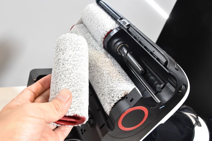 Oւƌւ̃[[uVꂼtɉ]邱ƂɂāAC͂ϓɕUBNɑ|łBOւ̃[[uVwbh̍ۂ܂ŉтĂ邱Ƃ킩B܂AwbhOɂ͋zXCb`ڂĂAʂ̃S~Ƃz݂ȂƂȂǁA󋵂ɍ킹ċz݋ςBȂAOւƌւ̃[[uV̊ԂS~z