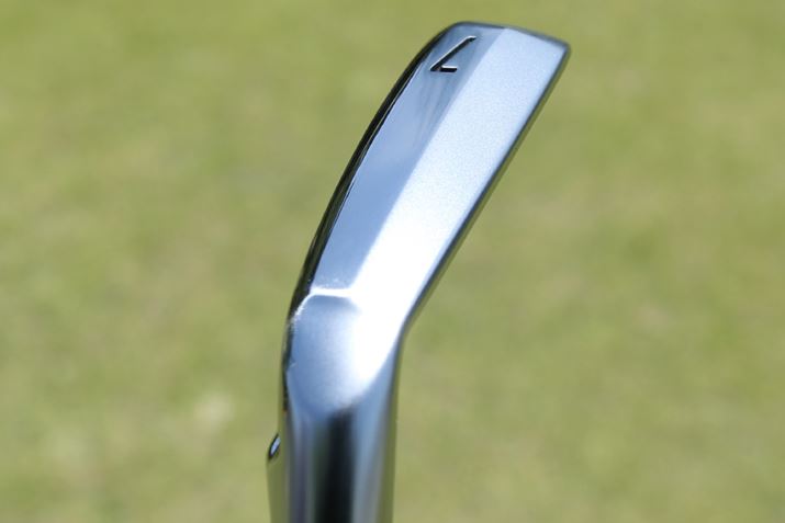 V`ɍꂽ\[́AVrAȃ{[ւ̃R^Ng\ɂAkP悭Hv̂ЂƂBq[ƃgDĂAkP̂悳ǋ\[ɎdオĂ܂