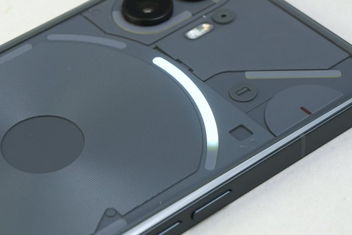 LED̈ꕔAzT[rX^C}[̐iƘAgbJ[Ƃėp\