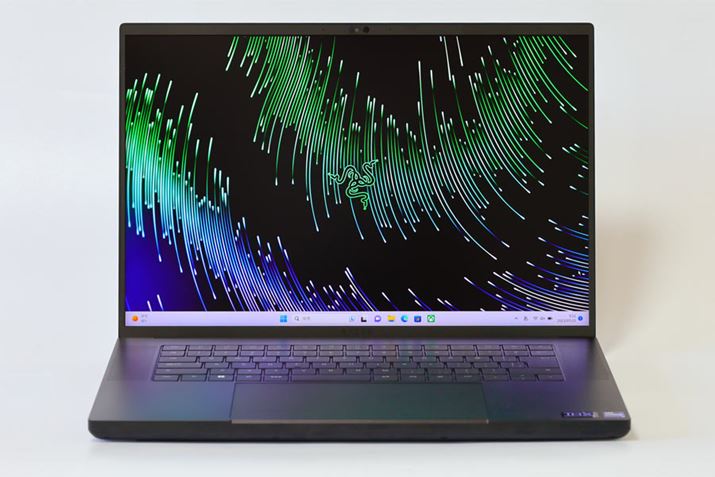 AXyNg䂪16:1016^tfBXvC𓋍ڂuRazer Blade 16vV[Y