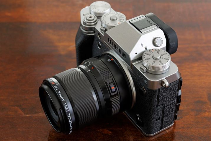 uX-T5vɁuXF30mmF2.8 R LM WR MacrovZbgƂBRpNgŌgs₷tHł