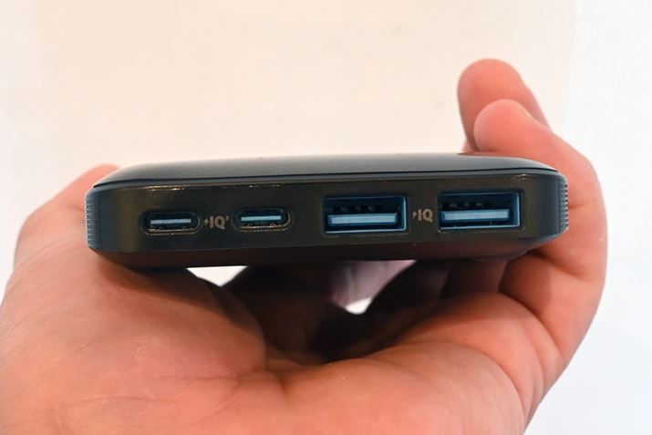 18mm̔^{fBAUSB Type-C|[g×2USB Type-A|[g×2𓋍ځBUSB PD 3.1ɑΉĂAP|[gp͍ő140Wo͂\ƂȂĂ