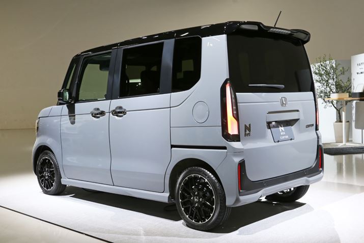 JX^f̃tgAAGNXeAB̓ɂĕ͋CςubÑO̗pAtg⃊ÃAop[̓Ch[ȃX^XӎăfUCĂ