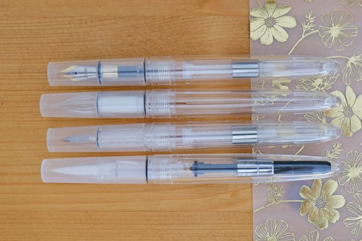 4iƂɁAꂼ̃y̑傫ɍ̃Lbvt܂