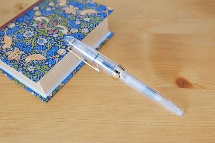 ʔ́uFonte Lbvv𑕒pBʐ^́uXPgvn߁Av12FWJĂ܂