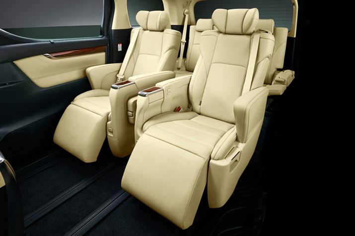 3ڂŒǉꂽVO[huExecutive Loungev2ڃV[gɔꂽAuGO[NeBup[V[gv