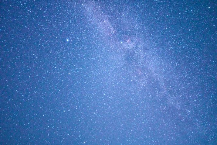 ɌfڂAuX^[[iCg v\tgvgRAWŎdグĂ݂܂BVhE̖邳グ邱ƂŁAÂ炩oāA_Ci~bNȈۂɂȂ܂BS̓IɃRgXgĂ܂BBeꍇ́ARAWf[^ŋL^Č邱ƂŃNIeBAbv܂Beʐ^i8256×5504A59.9MBj