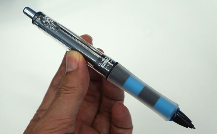 ɔ\ꂽX^CXuDr. Grip Digital for WacomvBwɐlC̃pCbg̃yuhN^[ObvvƓ{fB̗pĂB{@łpł