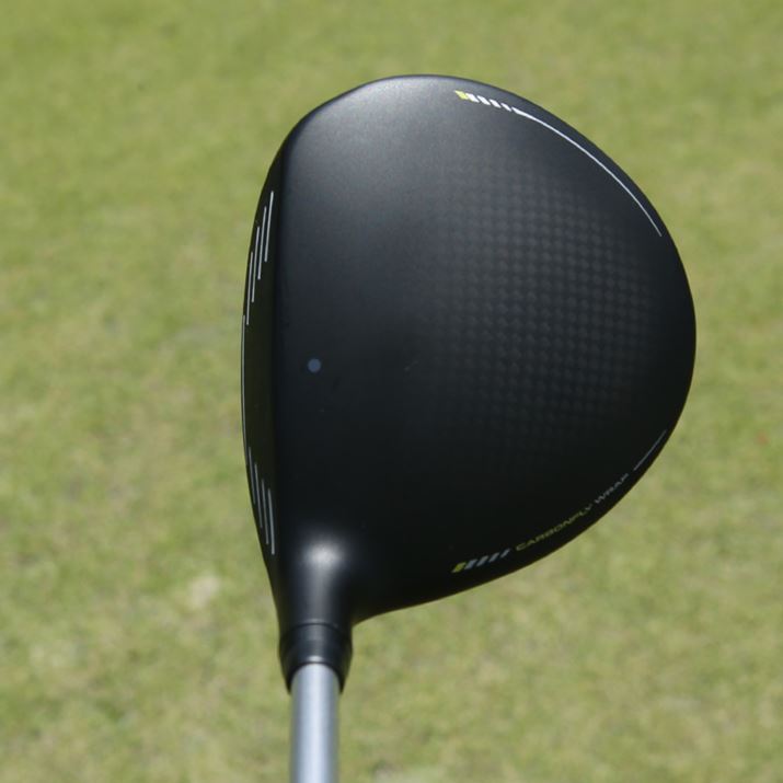 wbh`ʏ탂fƓłBuSFTvV[Ỹwbh́AuMAXvƔׂđ傫ۂ̂ł