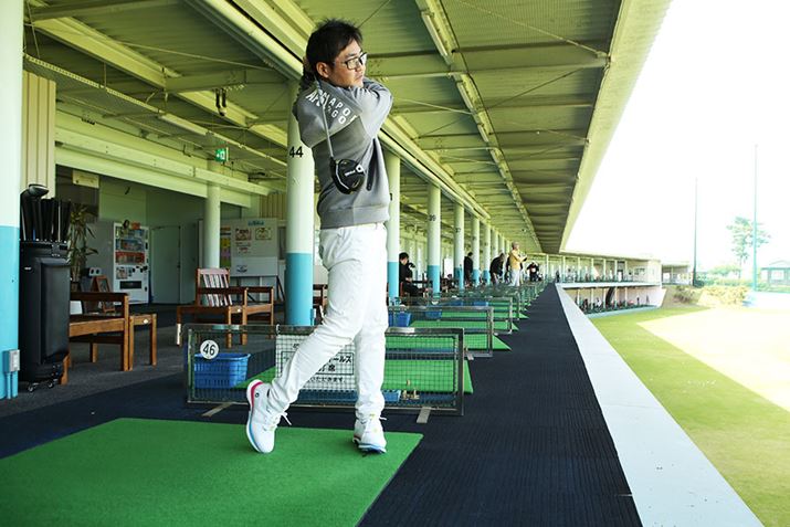 FW̒1A2𑈂₳uSFTṽwbhBuHLvV[YoꂵƂŁA蕝LSt@[ɂ߂ł悤ɂȂ܂