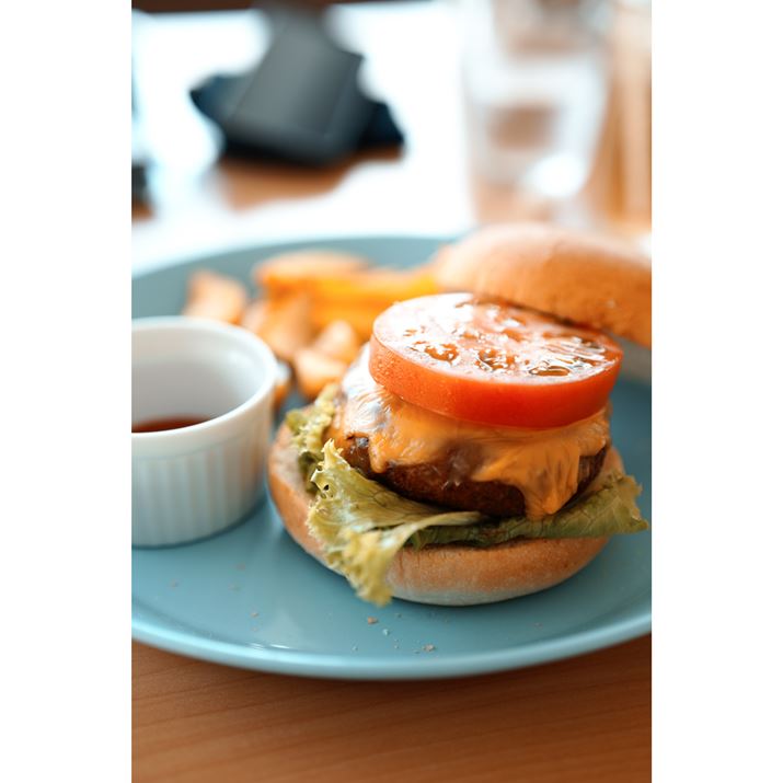 fp LA50mm F1.4 DG DNAF2.5A1/125bAISO100AzCgoXFiB6AG8jAJ[[hFeB[AhIWAAXyNgF3:2Beʐ^i6328×9520A21.5MBj