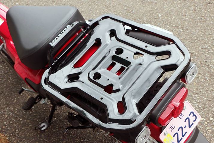 uCT125En^[Juv̓̂ЂƂł^̃LAB`͕ςȂAV^ł́uO[CObhṽ{fBJ[ł̓LA̓ubNƂȂi]f̓{fBƓFj