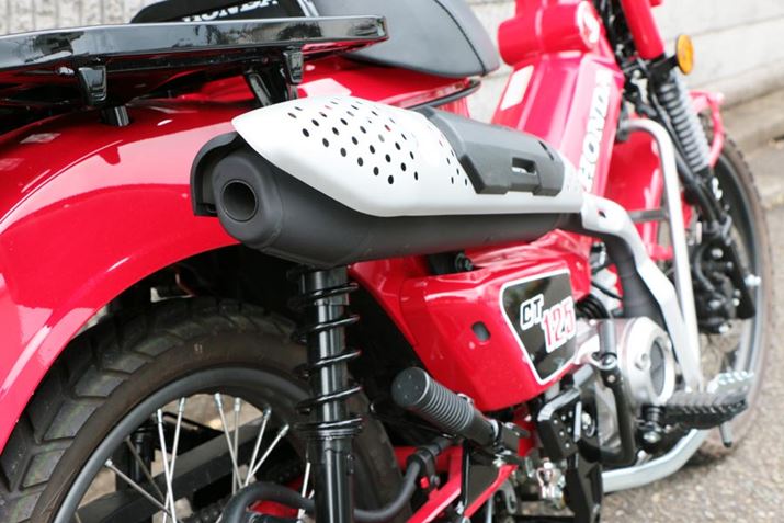 uCT125En^[Juv̓łAbv^Cṽ}t[Bq[gK[h̃fUCςĂȂA}t[{̂̌`͎኱ǂĂ