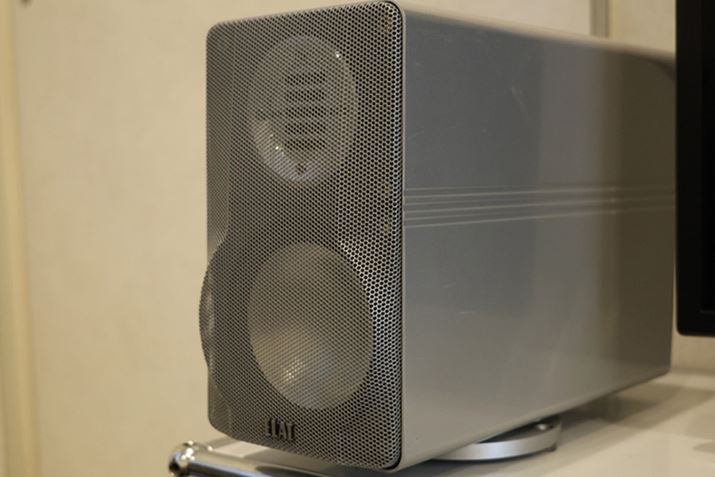 ARC`FbNɐڑ̂̓GbŃuCL 310.2 JETvBo͉x86dBACs[_X4Ɩ炵₷ނ̃Xs[J[ł͂ȂAłs͊ȂBȂÂiǍ`̃f͐idˁÁ݂uBS 312vƂi̔Ă