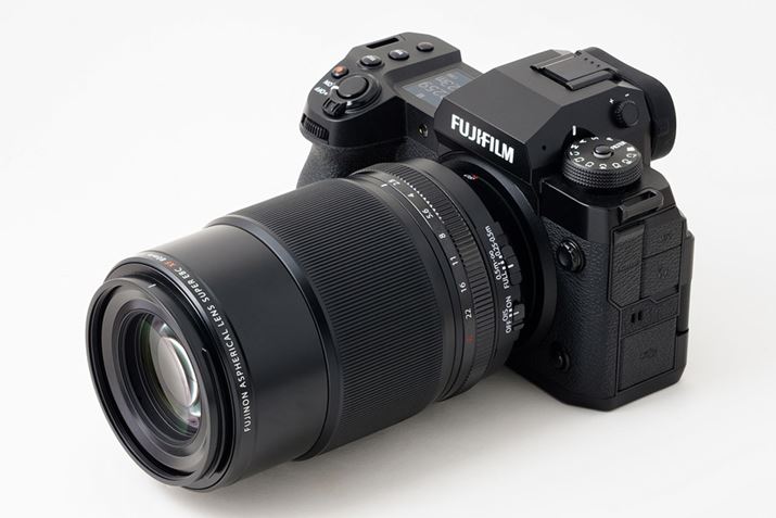 APS-CTCY̓{}ŃAxmtĆuX-H2vƓ{}NYuXF80mmF2.8 R LM OIS WR Macrov̑gݍ킹ŎBe܂