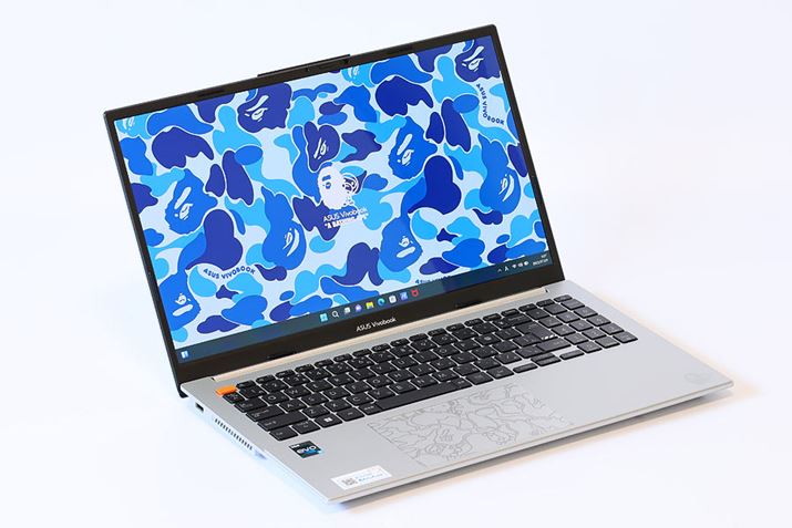 BAPEƃR{uASUS Vivobook S 15 OLED BAPE EditionvB͖{818B]iCore i9f199,800~iōjACore i5f149,800~iōjƈӊOƂ育