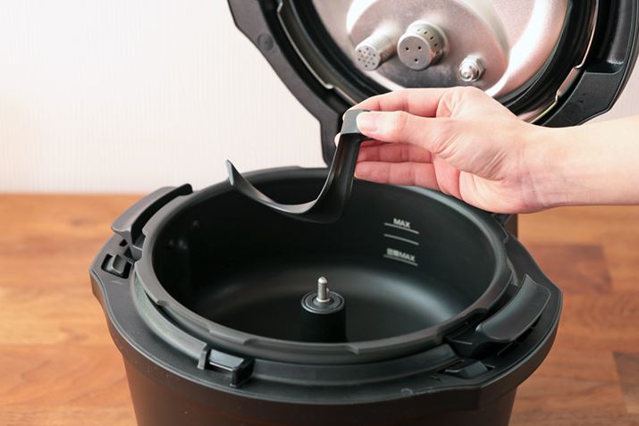 {͉H𑕒ԂŒ郁j[łA@\Itɂ邽߁AHtԂƎOԂŒ܂