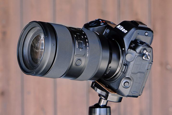 j[NȃXybNY[Yu35-150mm F/2-2.8 Di III VXDiModel A058jṽjRZ}EgpoB́AuZ 8vƑgݍ킹Ďp܂