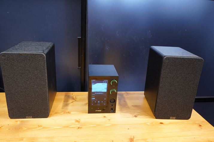 uDCB41vƁuR7vŃ~jR|ĎgĂ݂