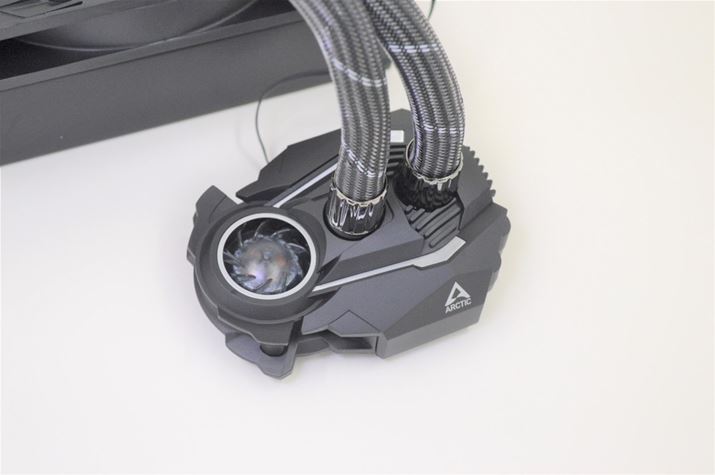 M`x[Xv[g̗pĂ邤ACPUEH[^[ubN̐[40mmVRMpt@𓋍ځBptȗp㉟Ă