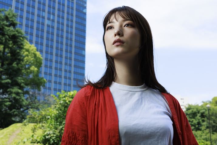 EOS R3ARF50mm F1.2 L USMAF11A1/50bAISO100ARAWBeʐ^i6000×4000A9.0MBj