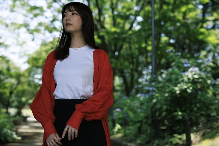 wiڂăfɏœ_𓖂ĂB󂪔ł邱Ƃ킩ƂÃtbV̂قS̓IɘIo͖邢B̎Beł̓feɂȂ悤ɁAz̓ȂˉIłEOS R3ARF50mm F1.2 L USMAF2.5A1/400bAISO100ARAWBeʐ^i6000×4000A8.5MBj