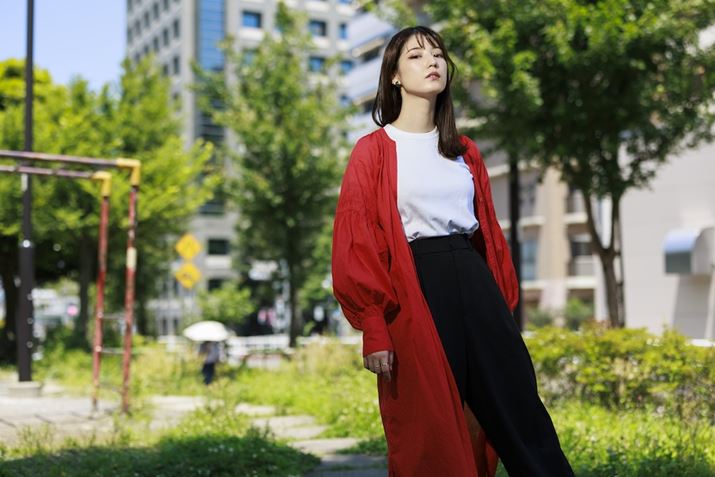 uClic }Oiv1gAnCXs[hVNŎBeBVb^[x1/1000bƓx𒴂Ă邪AȂVNłĂEOS R3ARF50mm F1.2 L USMAF2.2A1/1000bAISO100ARAWBeʐ^i6000×4000A8.8MBj