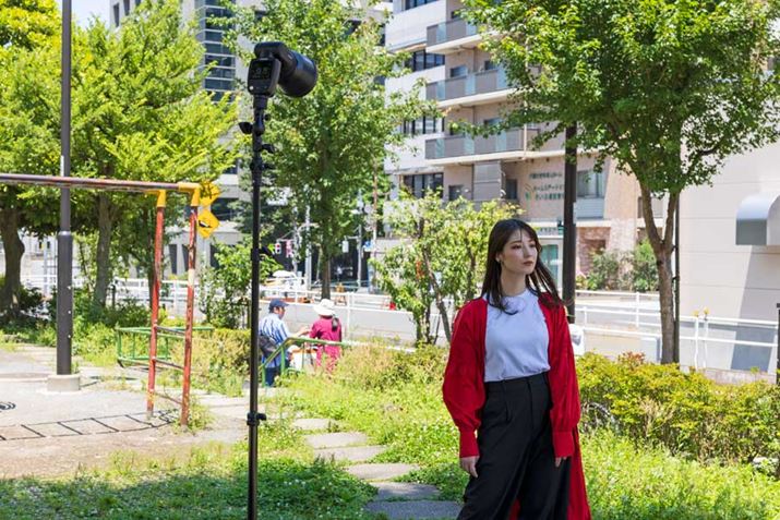 BeiB΂ߍAʒu1ŏƎ˂Ă