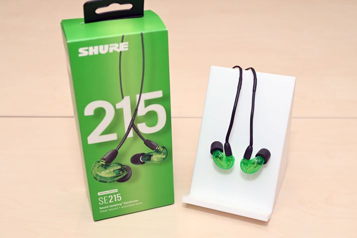 ShureuSE215 Special Editionv̐VFuO[v