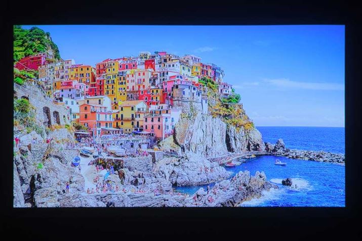 uJx[j PRO2v̉掿mF邽߁AvɓʂfBtHDāA┧gԂ܂ōׂɕ`oĂ邤ARgXg5000:1ŃJtȌɐFN₩