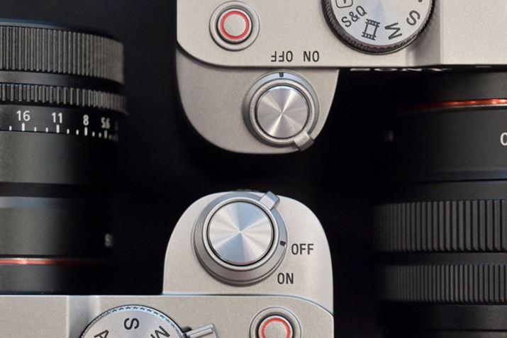 オu7CvŁAu7C IIvB2ł̓Vb^[{^傫ȂĂ