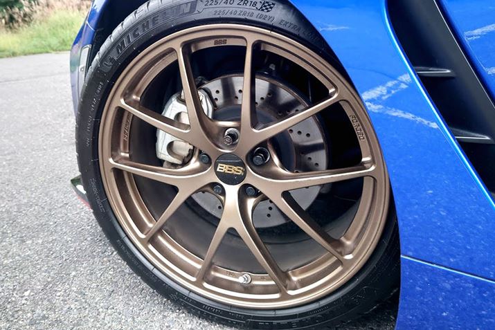 gbh̓ɂ͍xAϔM萫ɂꂽnCubhA~h/iCxg̗pBT[LbgsȂǁA׉ŉMi񂾏󋵂łObvێ鐫\̍͂łBȂ݂ɁA^CɑōꂽN2023N̑8Tڂł