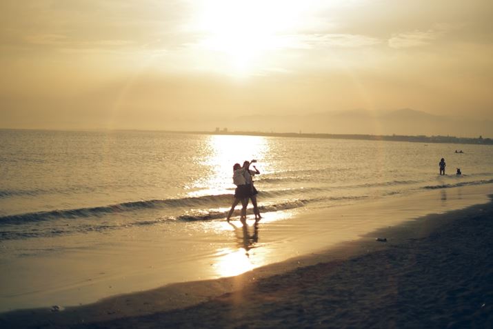 PENTAX K-1 Mark IIAsmc PENTAX-FA 50mm F1.4 ClassicAF1.4A1/6400bAISO100A+1.3EVAJX^C[WFGoldBɖȏqFtAɕ߂